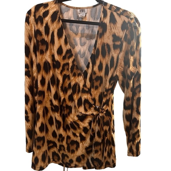 Monroe and Main Faux wrap blouse.  Animal Print Size  XL - Picture 8 of 10